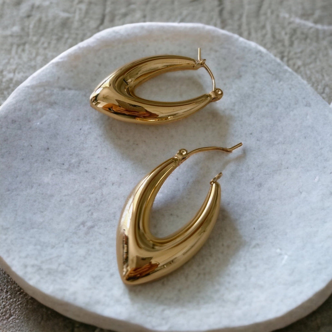 V-hoop Earrings
