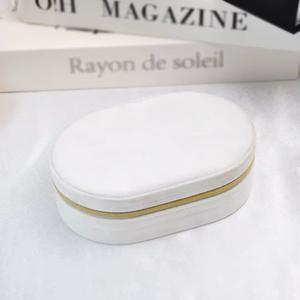 HADIYA LONDON - Velvet Oval Jewellery Box