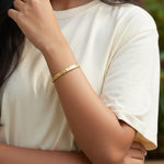Load image into Gallery viewer, Etch Star Bangle