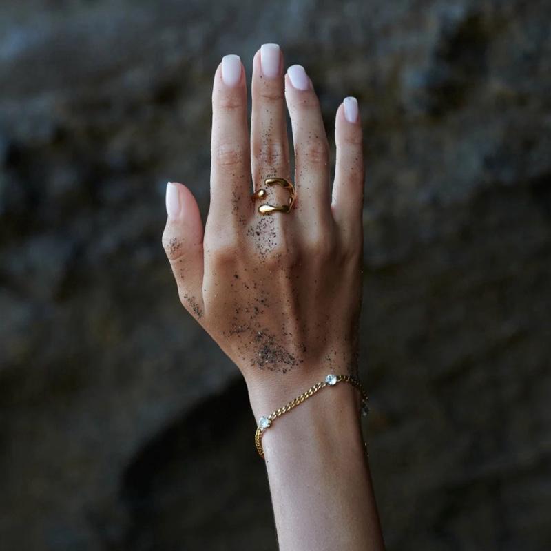 Ana Crystal Chain Bracelet - 18k Gold Plated - Stainless Steel