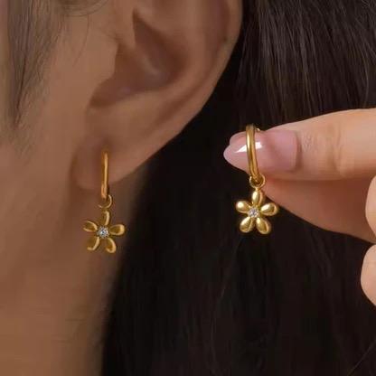 Daisy Drop Earrings