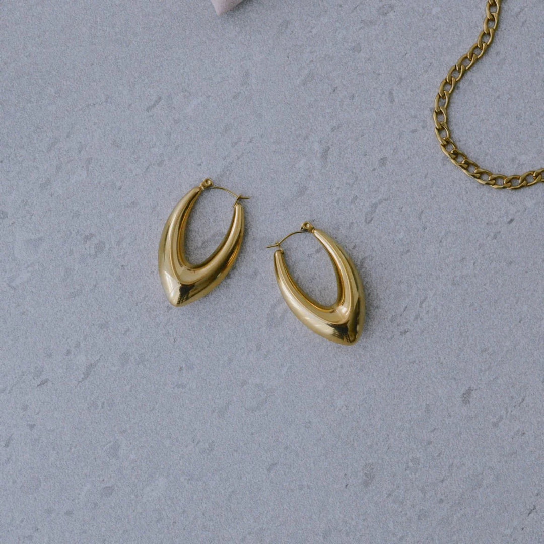 V-hoop Earrings