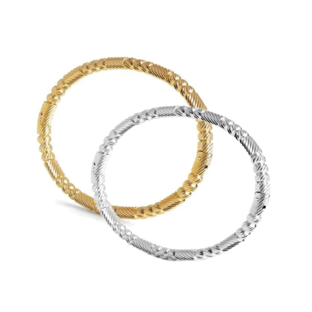 Nora Bangle