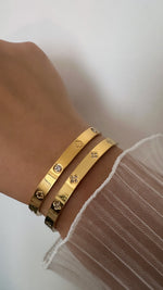 Load image into Gallery viewer, Zyla Gemstone Bangle

