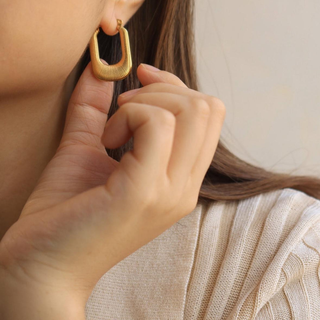 Enya Hoop Earrings