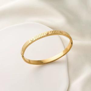 Etch Star Bangle