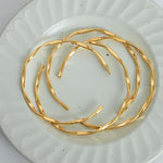 Load image into Gallery viewer, Ribbon Twist Adjustable Cuff Bangle