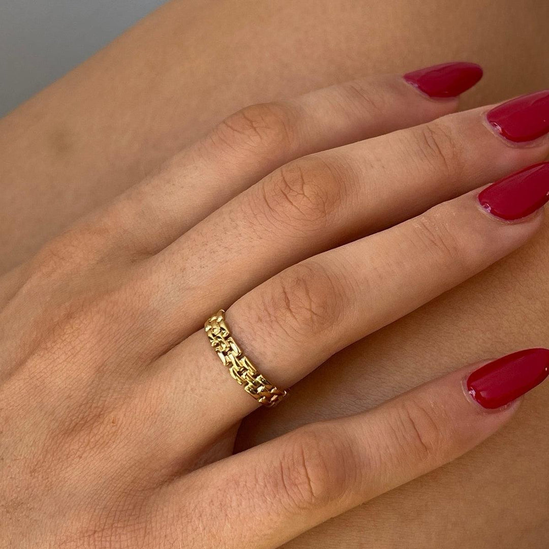 Carla - Adjustable Belt Ring