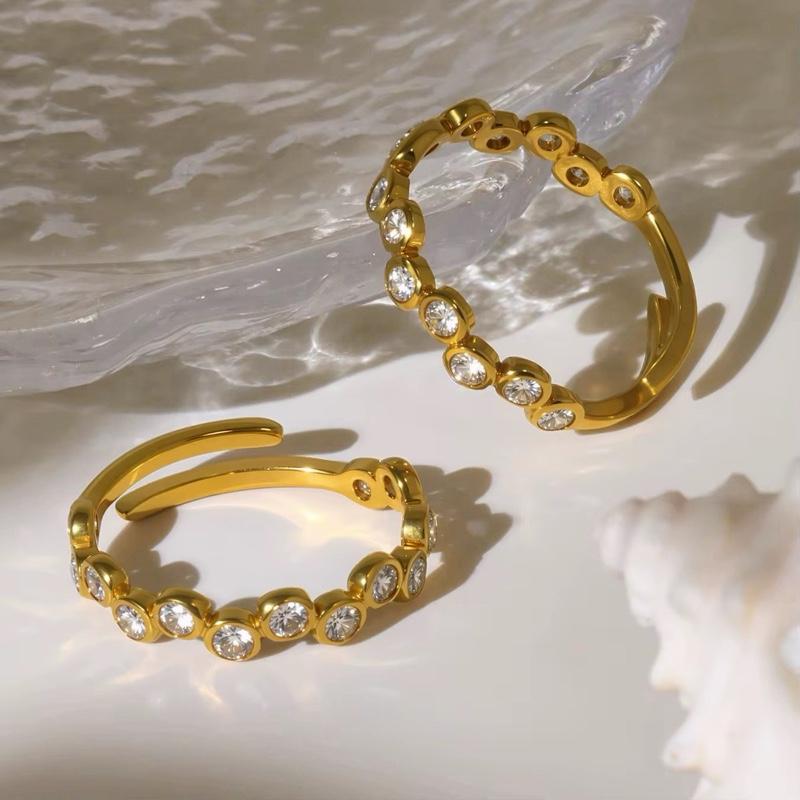 Estelle Adjustable Ring