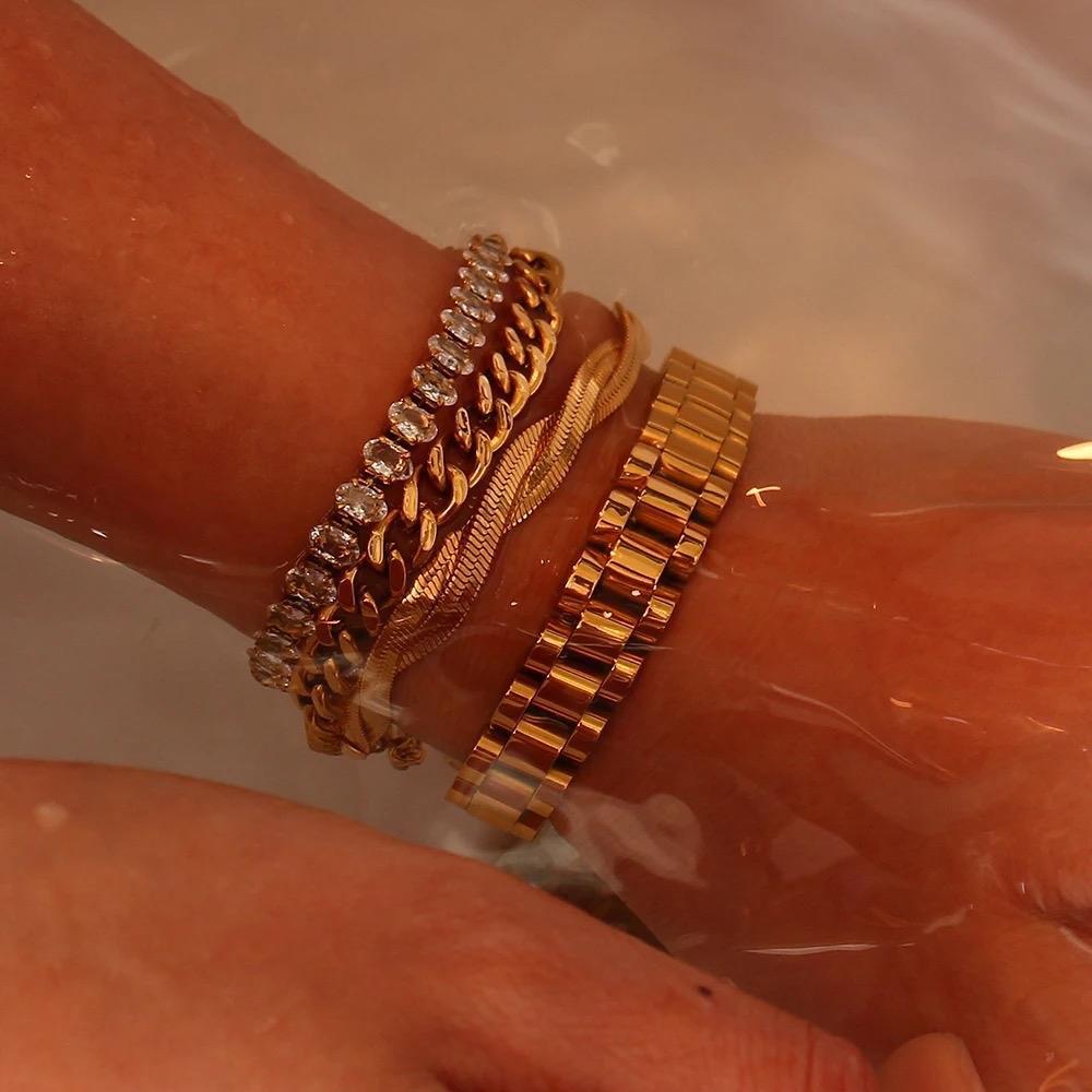 Ameera -  Oval Tennis Bracelet