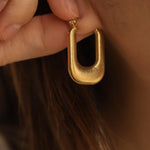 Load image into Gallery viewer, Enya Hoop Earrings