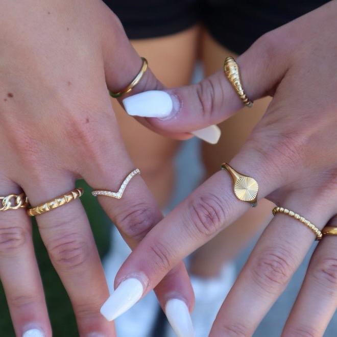V Stacking Ring
