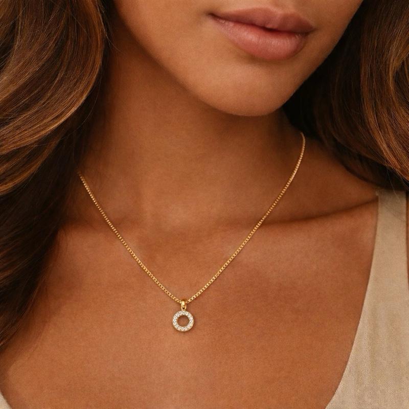 Halo Pavé Necklace