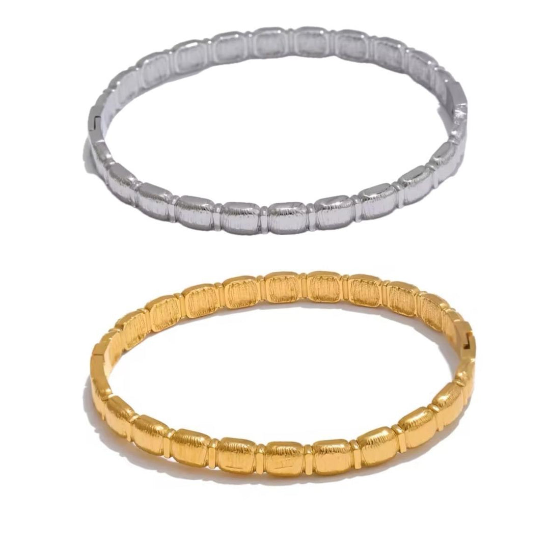 Nella Bangle